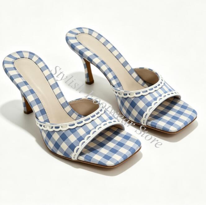 Kitten Heel Women - รองเท้าแตะส้นเตี้ยแบบสวมเปิดหน้าเท้าสำหรับผู้หญิง สีฟ้าหวานลายตาราง ตกแต่งลูกไม้ สไตล์สลิงแบ็ค