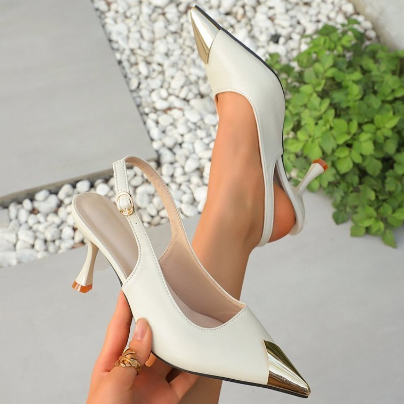 Slingback Heel Formal - รองเท้าส้นสูงแบบสลิงแบ็คสำหรับผู้หญิง หัวแหลม ส้นเตี้ย หัวรองเท้าแบบเมทัลลิก สายรัดแบบสลิงแบ็ค หน้ารองเท้าเรียบ