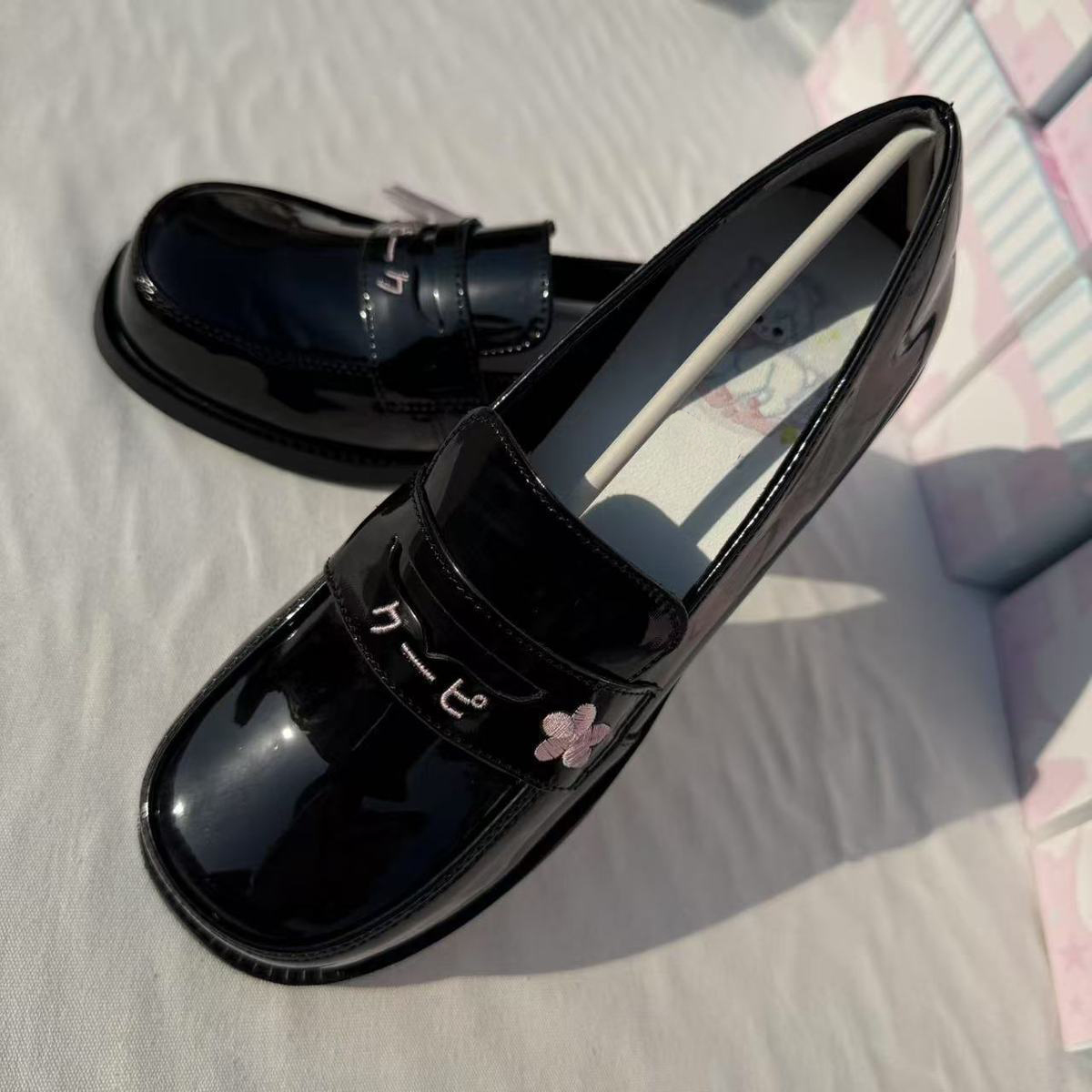 รองเท้าสไตล์ญี่ปุ่นสุดน่ารักสำ - Kitten Heel Women บทวิจารณ์และราคา