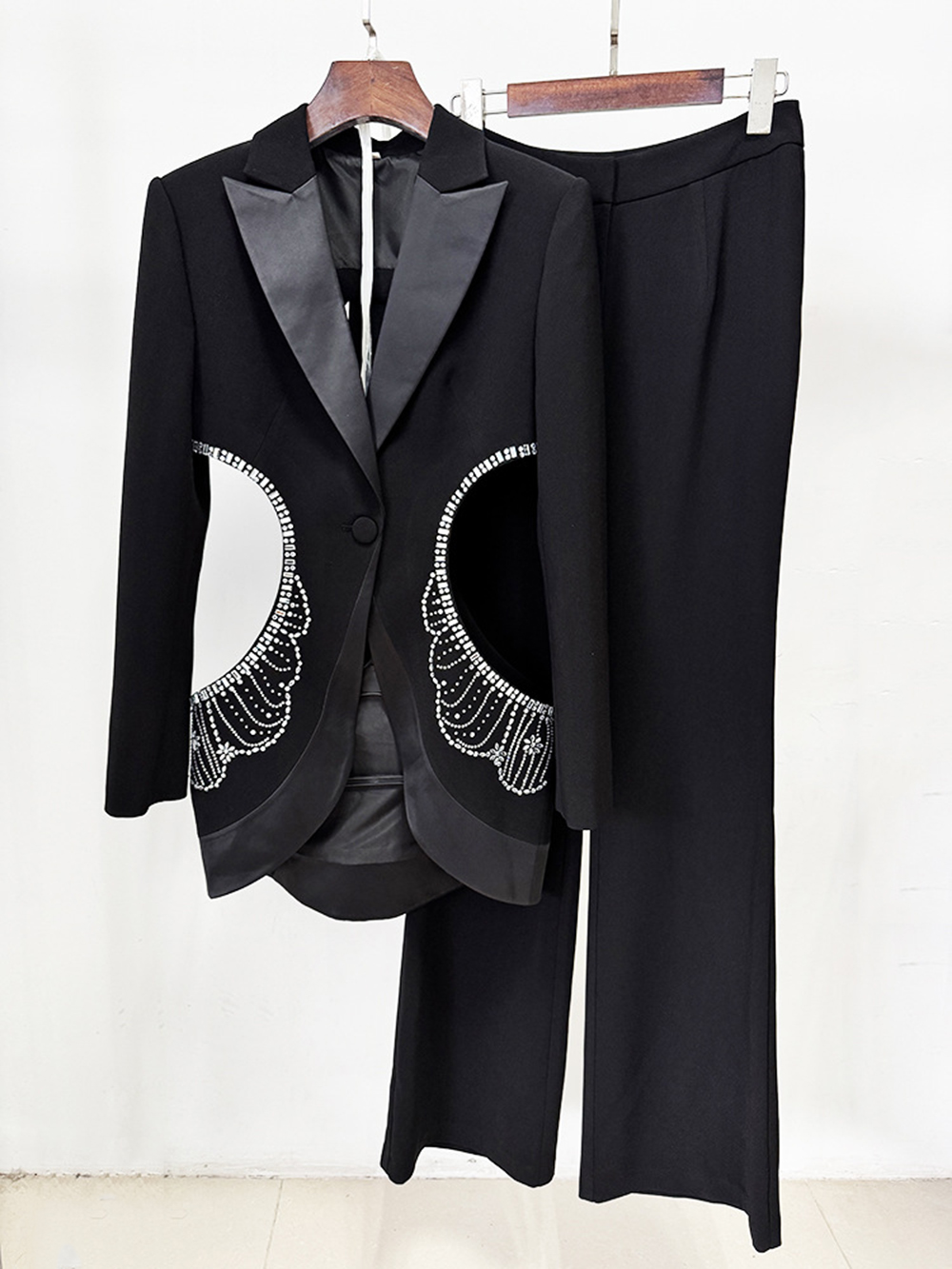 ชุดสูทดีไซน์เนอร์ Modphy รุ่นใ - Formal Attire Woman บทวิจารณ์และราคา